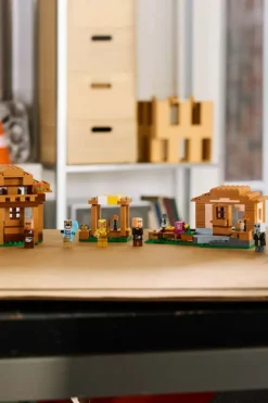 LEGO® Minecraft® Angrepet på åndemanerlandsbyen 21596