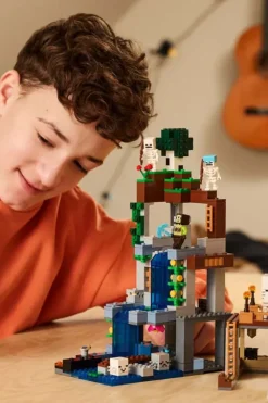 LEGO® Minecraft® Geiststasjon 21597