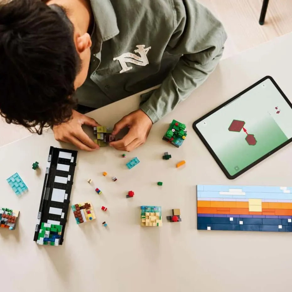 LEGO® Minecraft® Minibiomer 21589