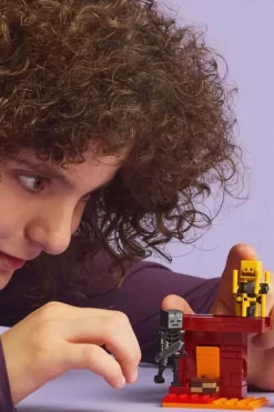 LEGO® Minecraft® Underverden-lavakamp 21266