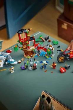 LEGO® NINJAGO® Action i ninjaenes trehytte 71857