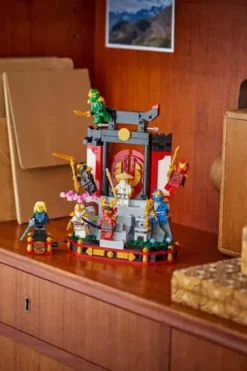 LEGO® NINJAGO® 15-årsjubileumssett med ninja-figurer 71866