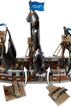 LEGO® ONE PIECE Garps krigsskip 75646