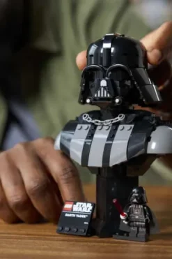 LEGO® Star Wars™ Byste av Darth Vader™ 75439