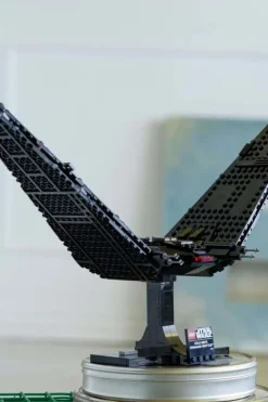 LEGO® Star Wars™ Kylo Rens Command Shuttle 75406