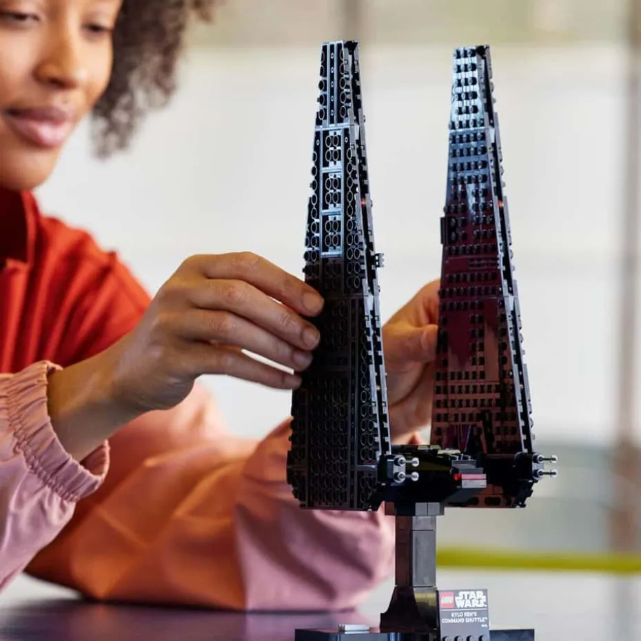 LEGO® Star Wars™ Kylo Rens Command Shuttle 75406