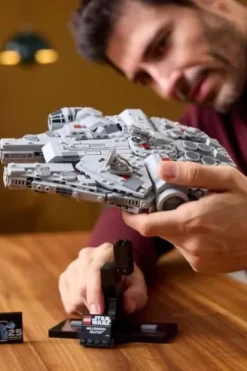 LEGO® Star Wars™ Millennium Falcon™ 75375