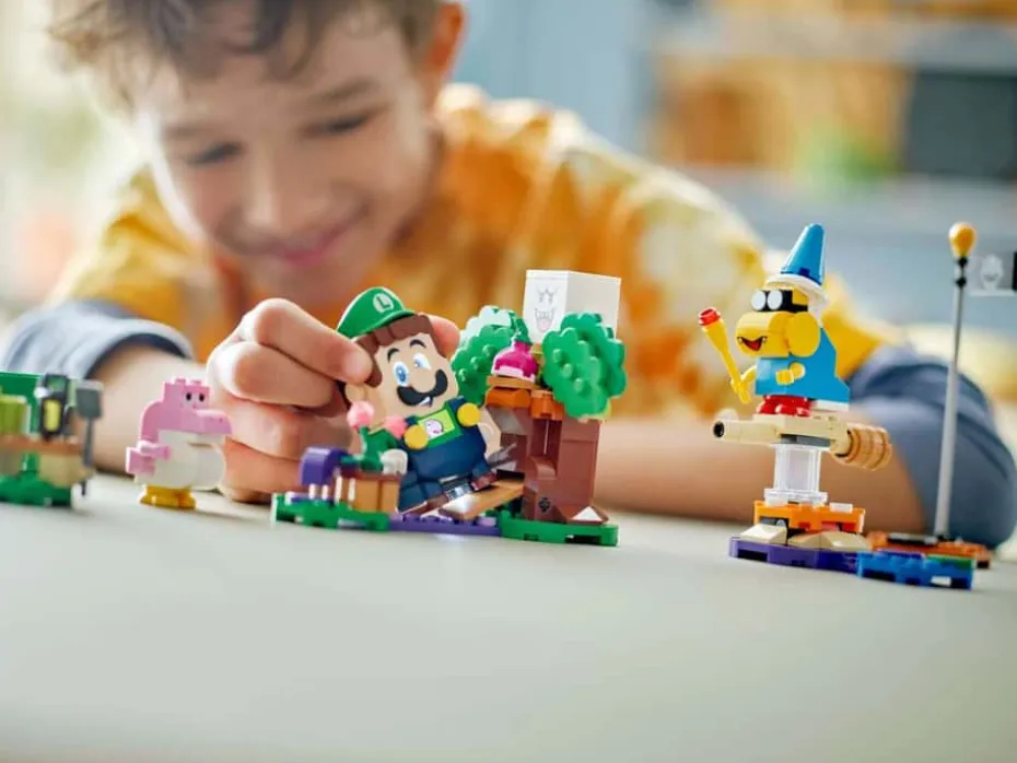 LEGO® Super Mario™ På eventyr med interaktive LEGO® Luigi™
