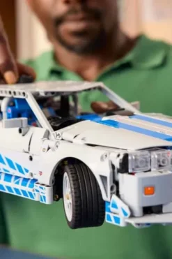 LEGO® Technic™ 2 Fast 2 Furious Nissan Skyline GT-R (R34)-bil 42210