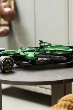 LEGO® Technic Aston Martin Aramco AMR25 F1®-bil 42240