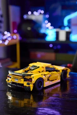 LEGO® Technic Chevrolet Corvette Stingray 42205