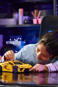 LEGO® Technic Chevrolet Corvette Stingray 42205