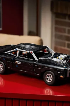 LEGO® Technic Fast and Furious Dodge Charger R/T-bil 42231