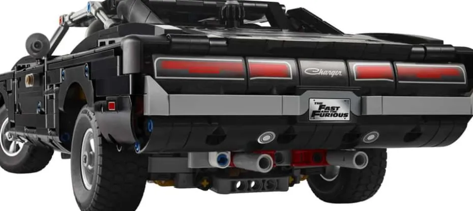 LEGO® Technic Fast and Furious Dodge Charger R/T-bil 42231