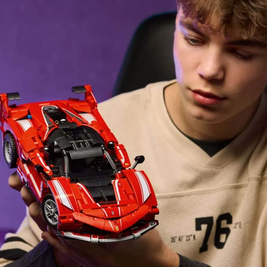 LEGO® Technic Ferrari FXX K 42212