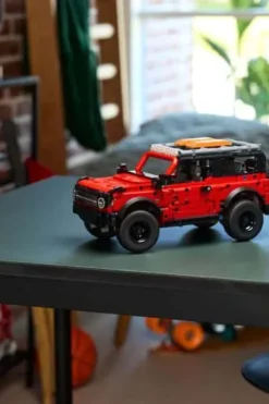 LEGO® Technic Ford Bronco® SUV 42213