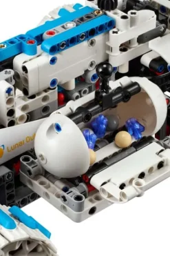 LEGO® Technic Lunar Outpost™ månerover-romkjøretøy 42211