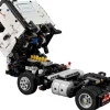 LEGO® Technic Volvo FMX-trailer og EC230 el-gravemaskin 42175