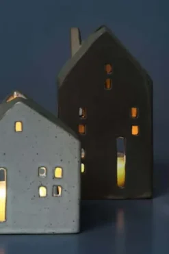 Lyla telyshus i keramikk