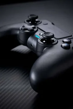 NACON™ Asymmetric kontroller for PlayStation®4