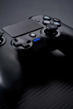 NACON™ Asymmetric kontroller for PlayStation®4
