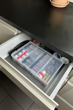 Oppbevaringsboks for batterier