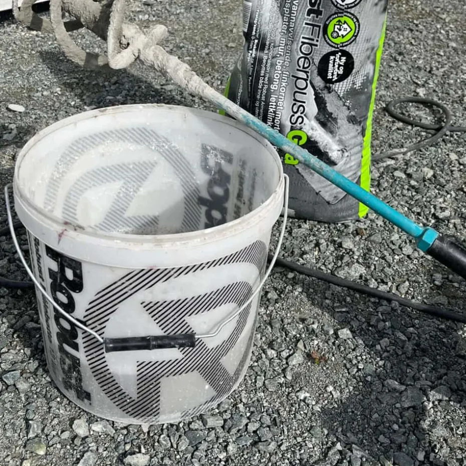 Robust Målebøtte 12 liter