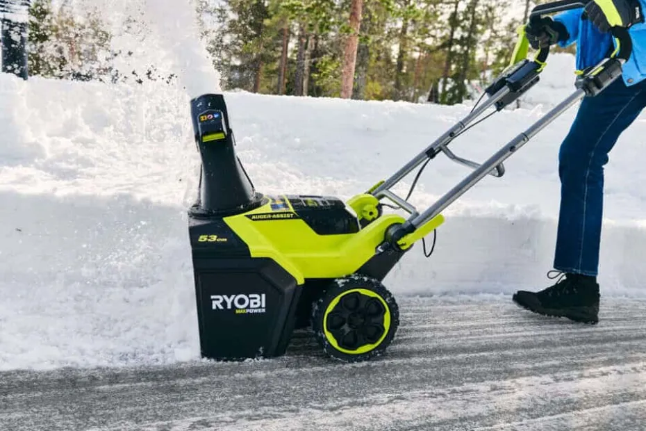 Ryobi Max Power RY36STX53B-180 snøfreser m/batteri