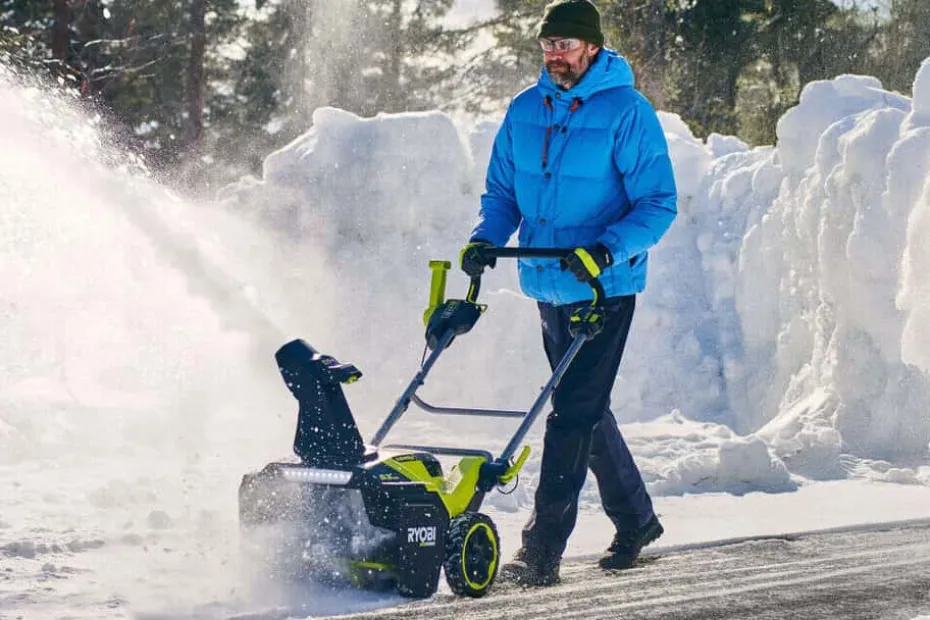 Ryobi Max Power RY36STX53B-180 snøfreser m/batteri