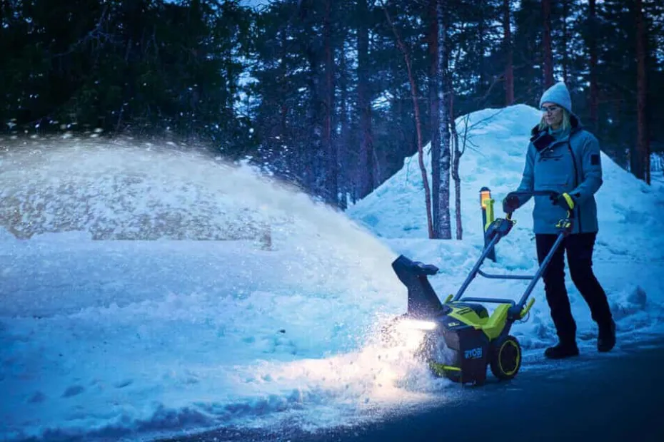 Ryobi Max Power RY36STX53B-180 snøfreser m/batteri