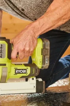 Ryobi ONE+ R18GS18-0 krampepistol u/batteri