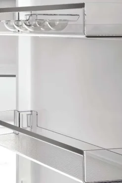 Whirlpool WHKH1361W4E kombiskap